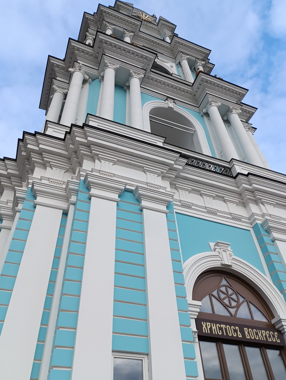 Кострома на рассвете: с поезда — на автомобильную экскурсию