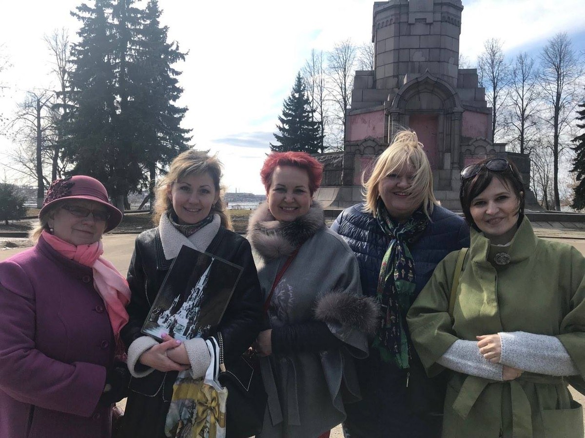 По Костроме на автомобиле и пешком