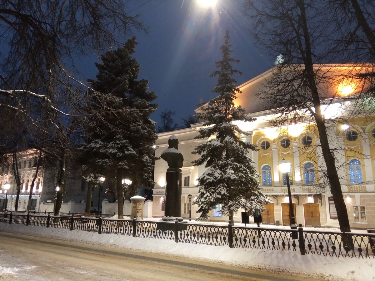 Кострома на рассвете: с поезда — на автомобильную экскурсию