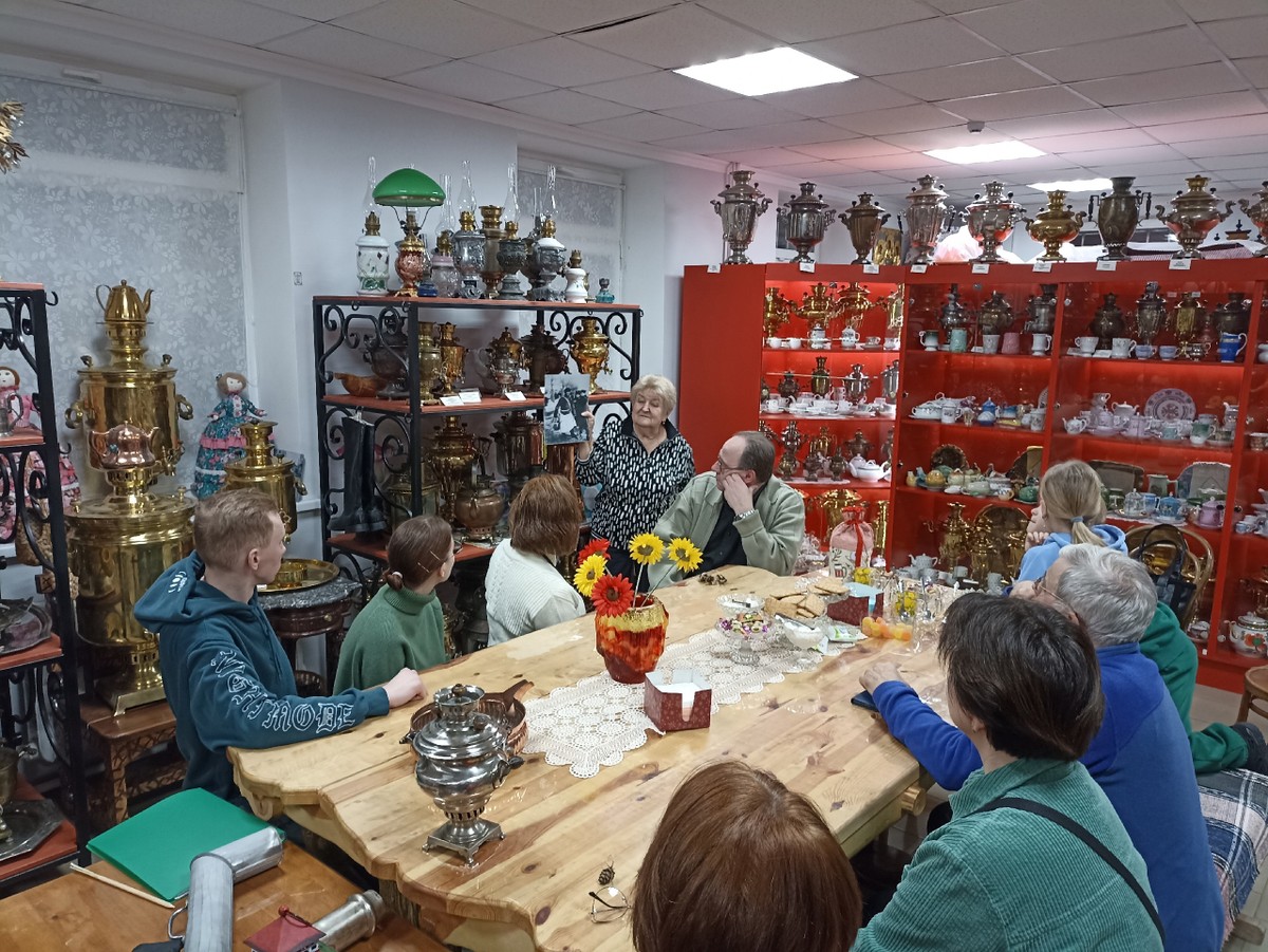 Фонарщик у самовара: интерактивная экскурсия с чаепитием