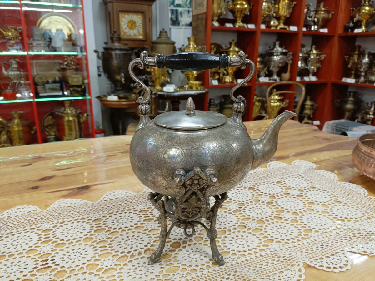 Авторская экскурсия по музею самоваров в Костроме