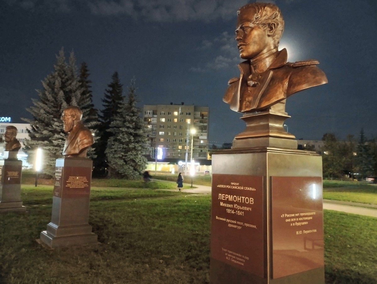 Кострома на рассвете: с поезда — на автомобильную экскурсию