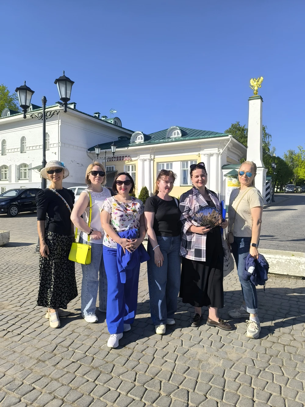 Прогулка по старинной улице Молочная гора