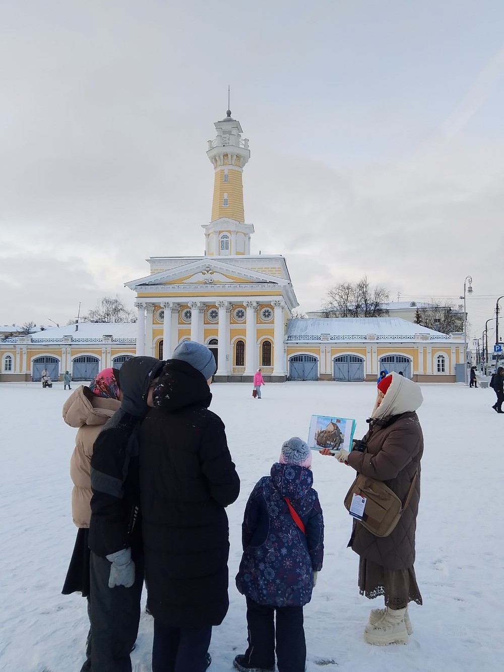 Квест-экскурсия по Костроме с чаепитием для взрослых и детей