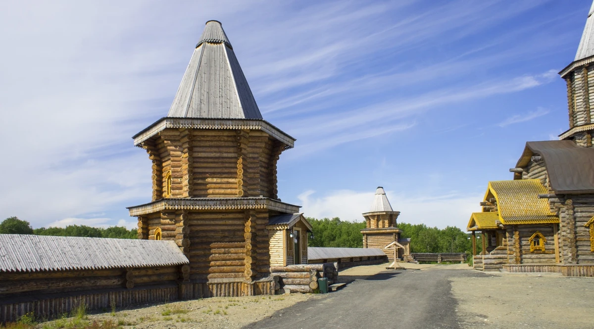 Печенгский монастырь, «Долина славы» и места Юрия Гагарина