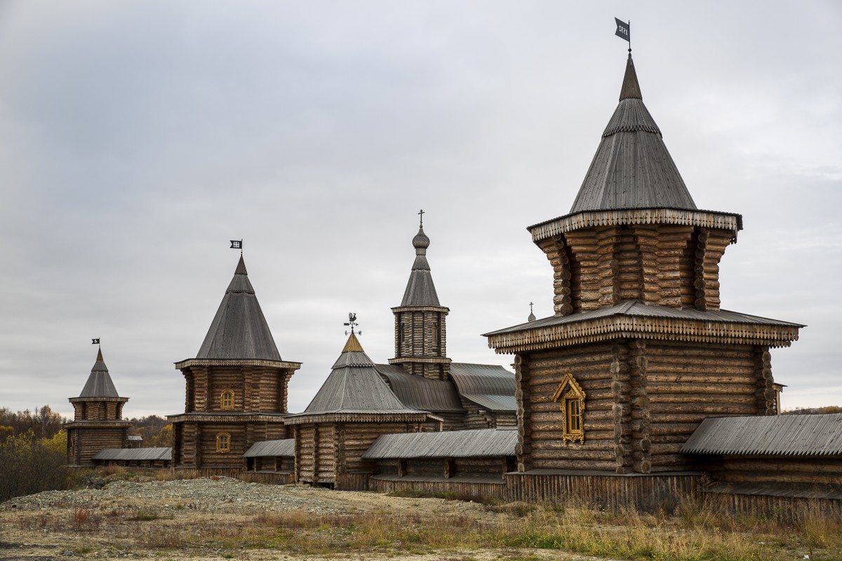 Печенгский монастырь, «Долина славы» и места Юрия Гагарина