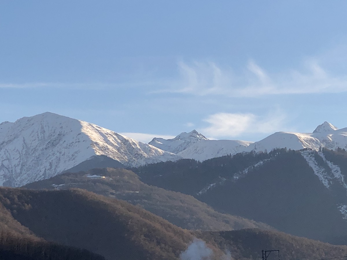 Красная поляна, закат в горах и легенды Кавказских гор