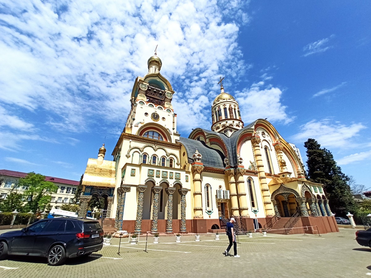 Дни и ночи в дивном Сочи: город и окрестности