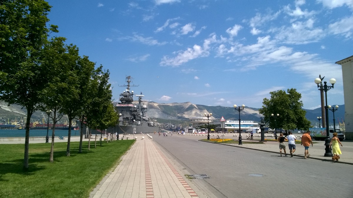 Фотопрогулка по центру Новороссийска