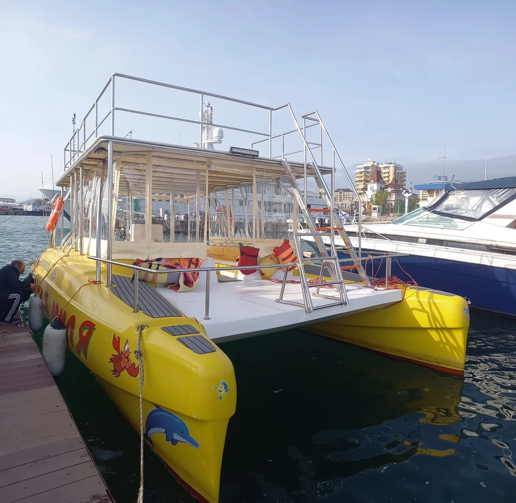 Черноморская рыбалка и пикник в открытом море