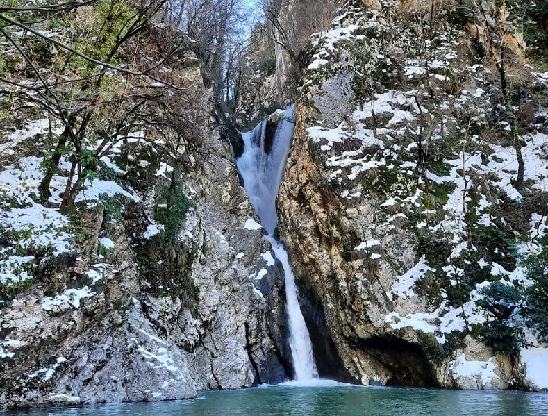 Поездка к Агурским водопадам и на гору Ахун