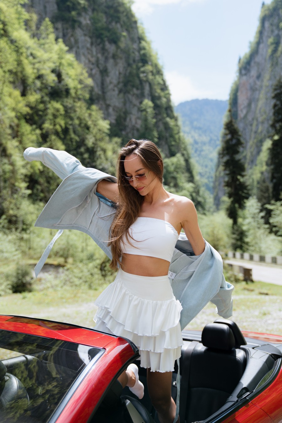 Фотопутешествие в Абхазию на кабриолете Lexus